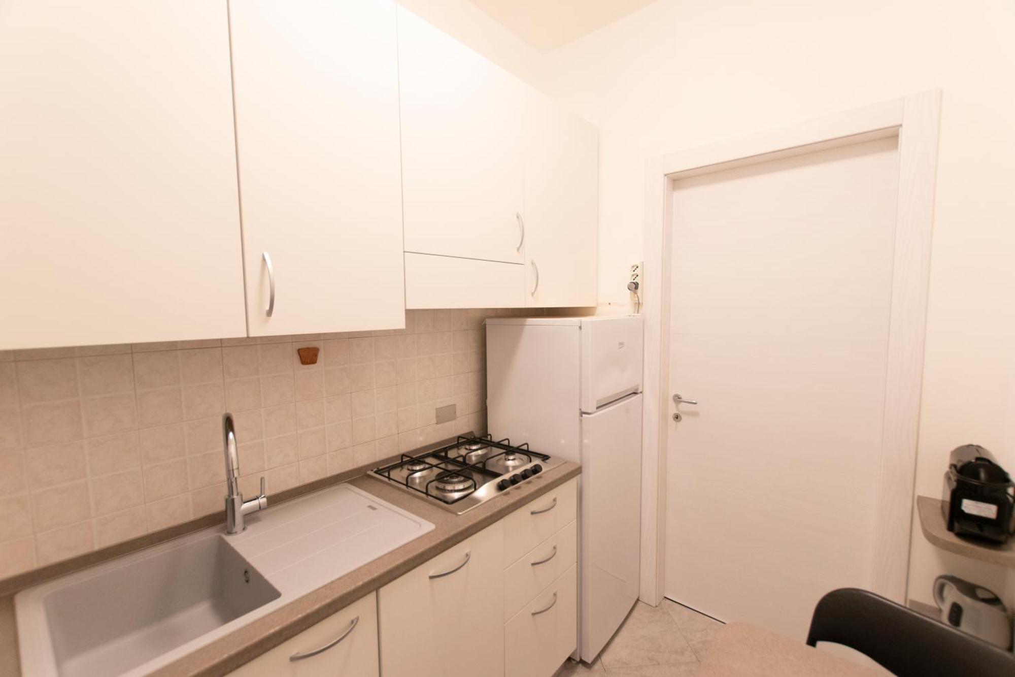 Ihost Apartment - Lodi 47 Milan Bagian luar foto